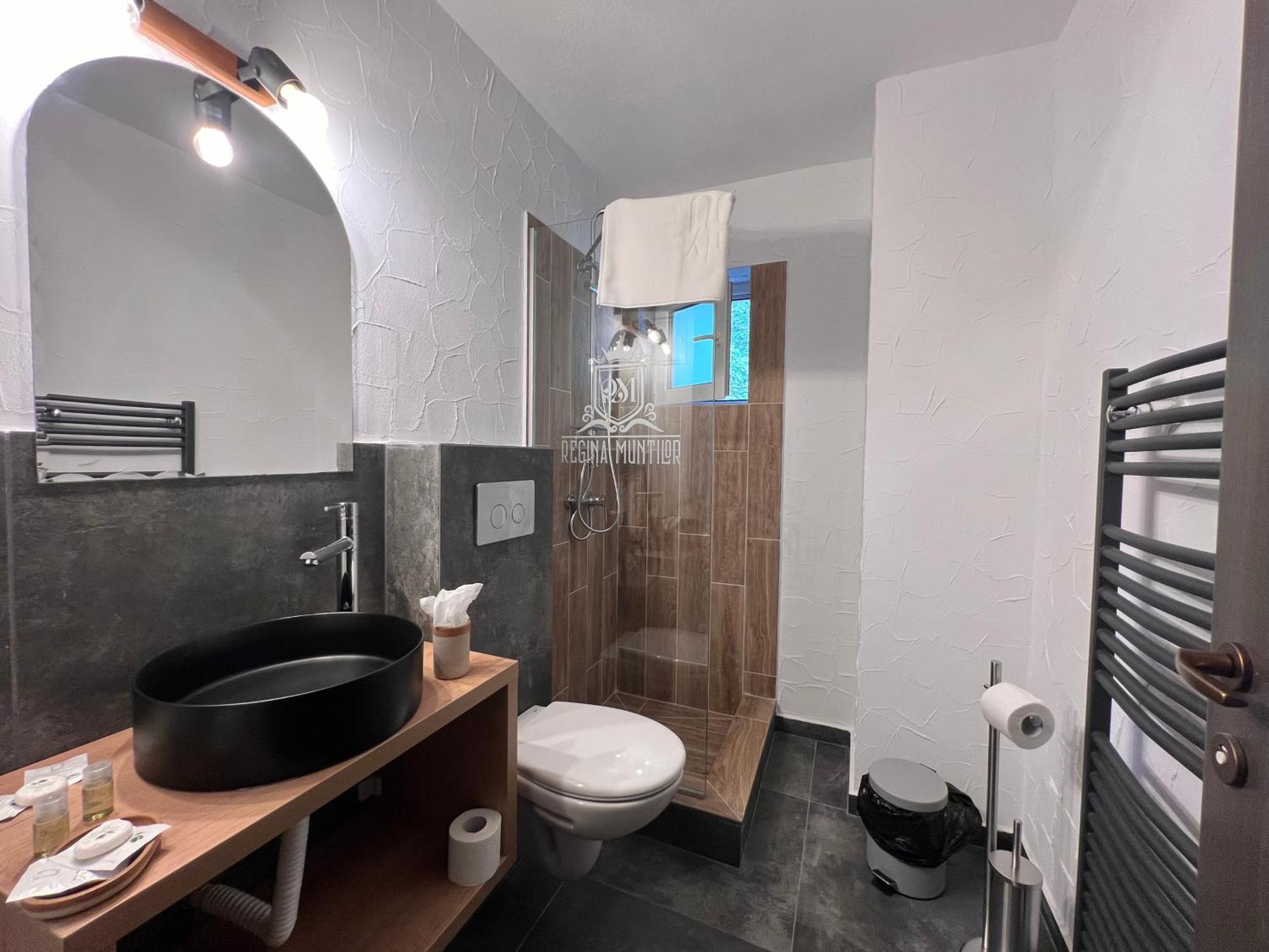 Hotel Regina Muntilor A Moeciu De Sus Esterno foto