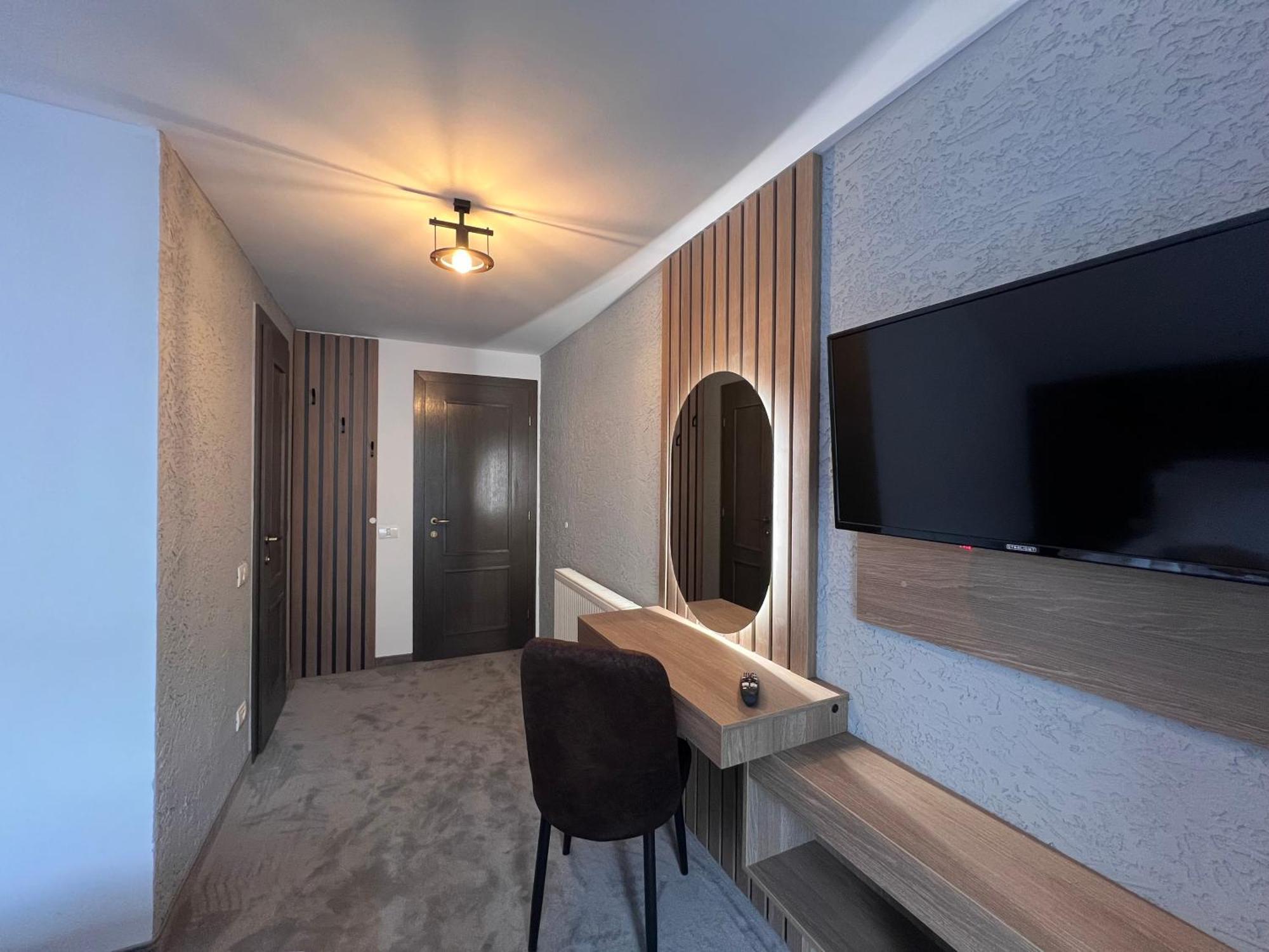 Hotel Regina Muntilor A Moeciu De Sus Esterno foto